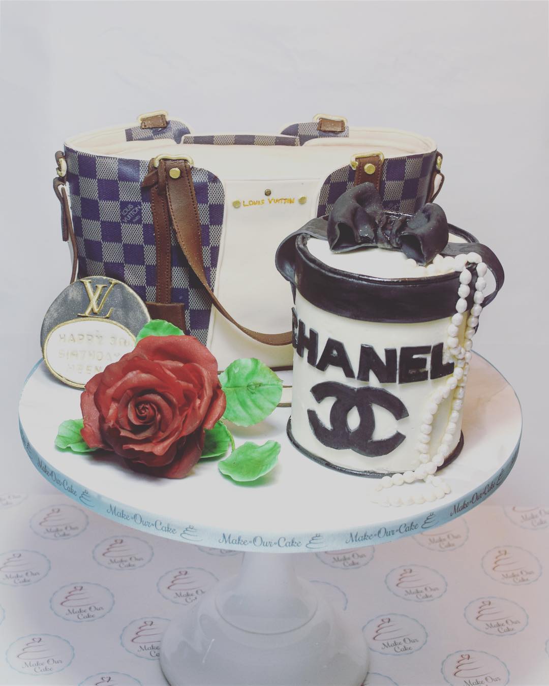 Louis Vuitton Gift Box Birthday Cake  30th, 40th, 50th Birthday Cakes,  Best LV Birthday Cakes by EliteCakeDesigns Sydney